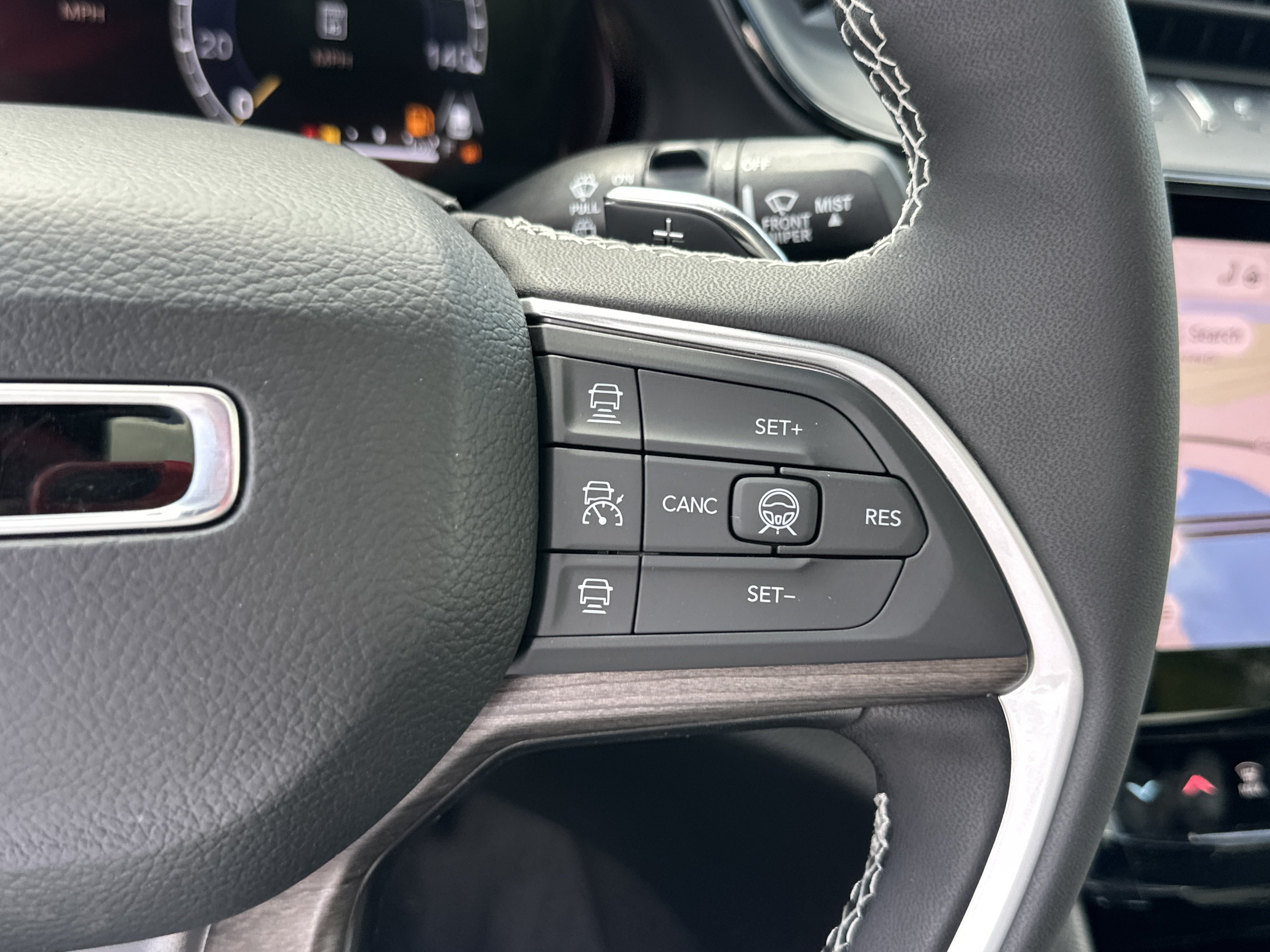 New 2027 Jeep Grand Cherokee Limited AWD/4WD image 10