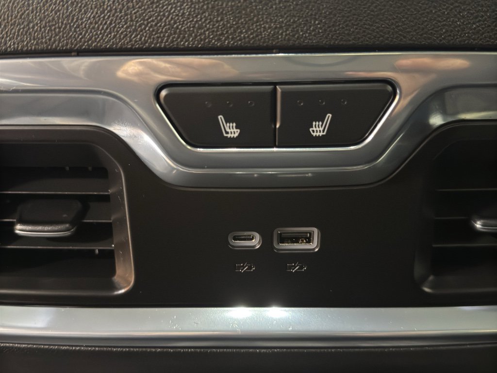 Used 2025 Chevrolet Silverado 2500 LTZ w/ Trail Boss Package image 15