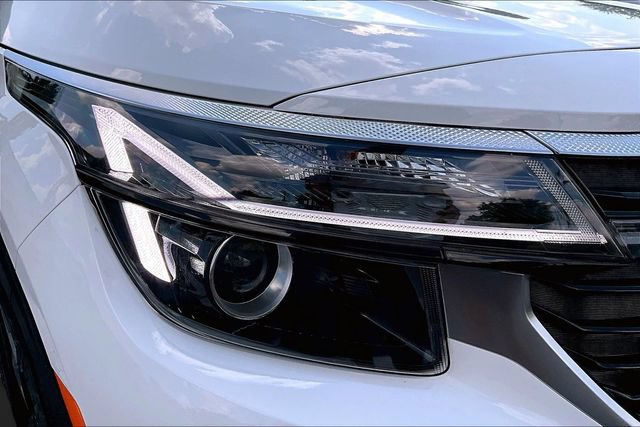 Used 2026 Kia Seltos S AWD/4WD image 31