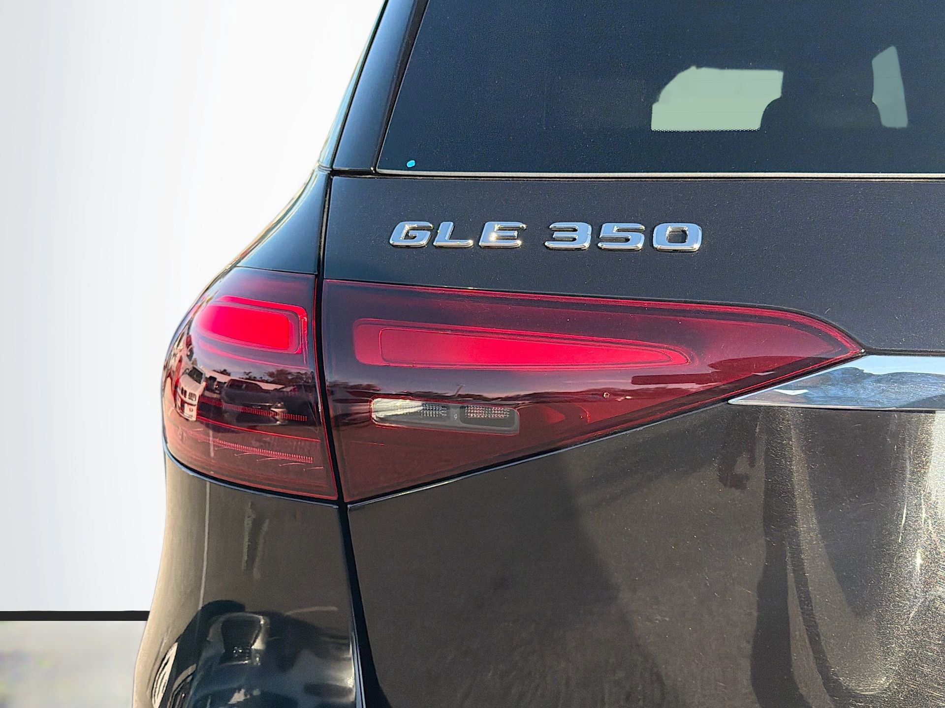 Used 2025 Mercedes-Benz GLE 350 4MATIC image 11