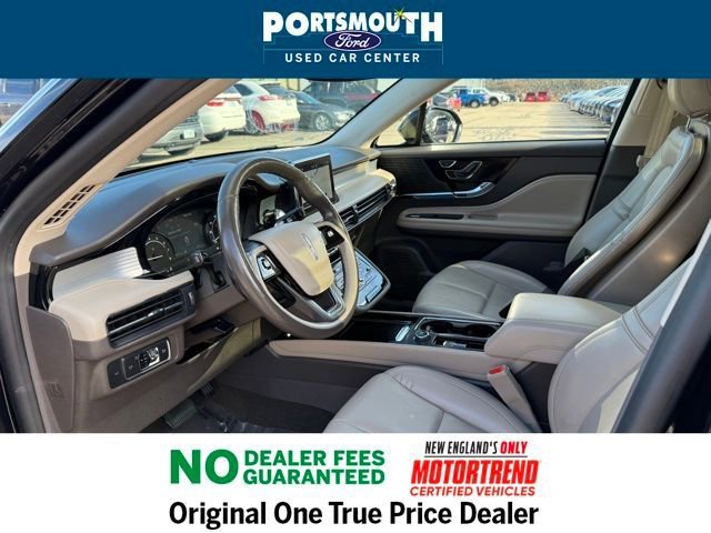 Used 2022 Lincoln Corsair AWD w/ Premium Package image 5