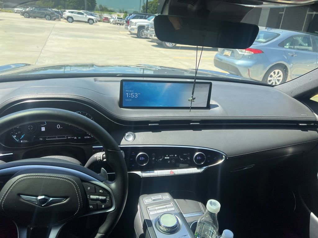 Used 2025 Genesis GV70 2.5T w/ Sport Prestige Package image 12