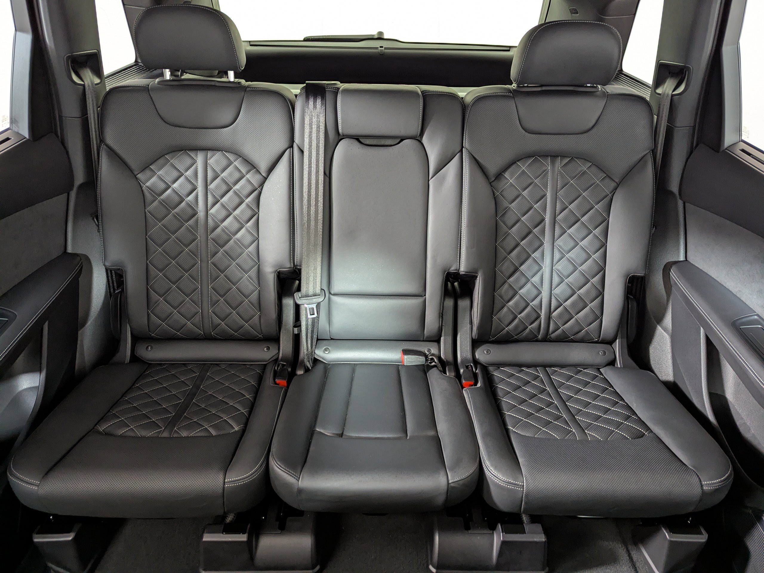 Certified 2023 Audi SQ7 Prestige AWD/4WD image 13