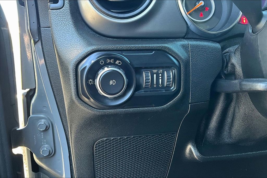 Used 2019 Jeep Wrangler Unlimited Sport image 15