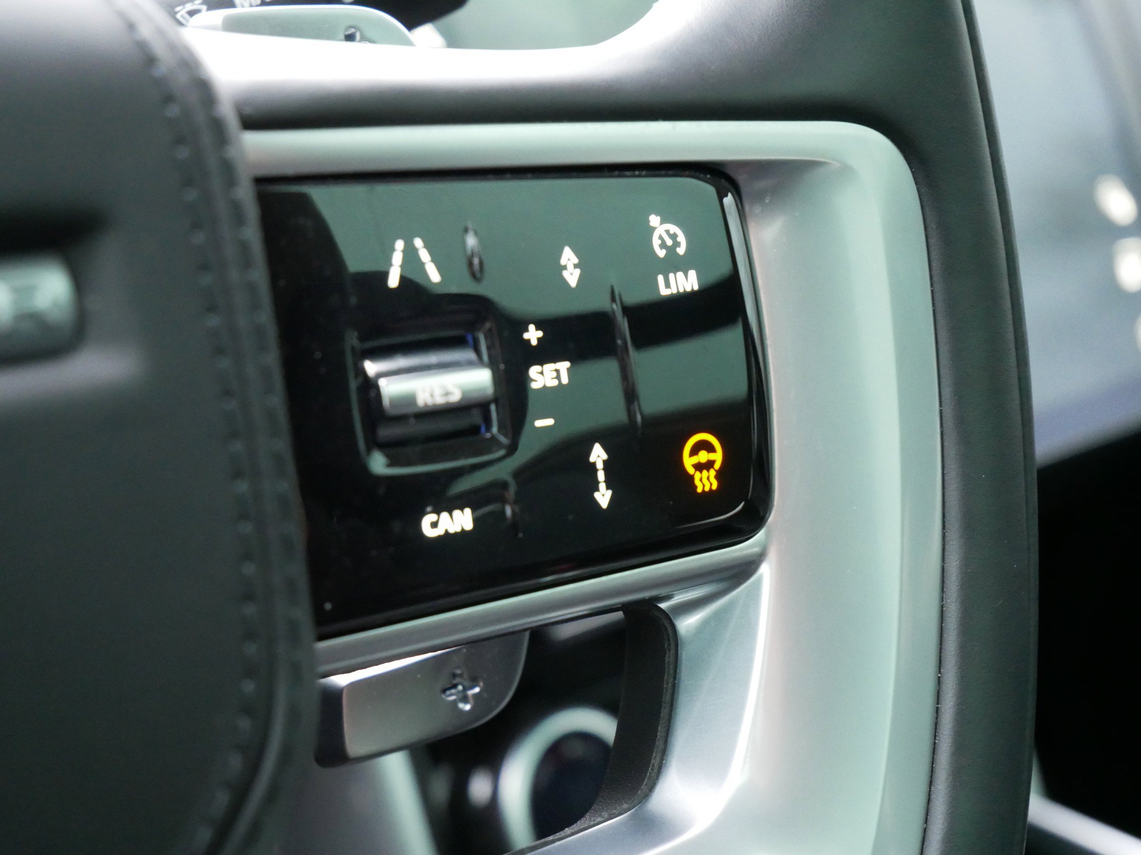 Used 2023 Land Rover Range Rover Autobiography image 24