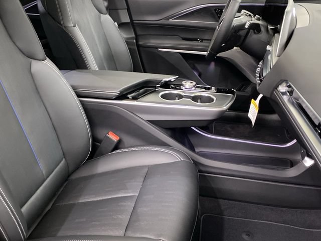 New 2025 Cadillac Lyriq Sport AWD/4WD image 28