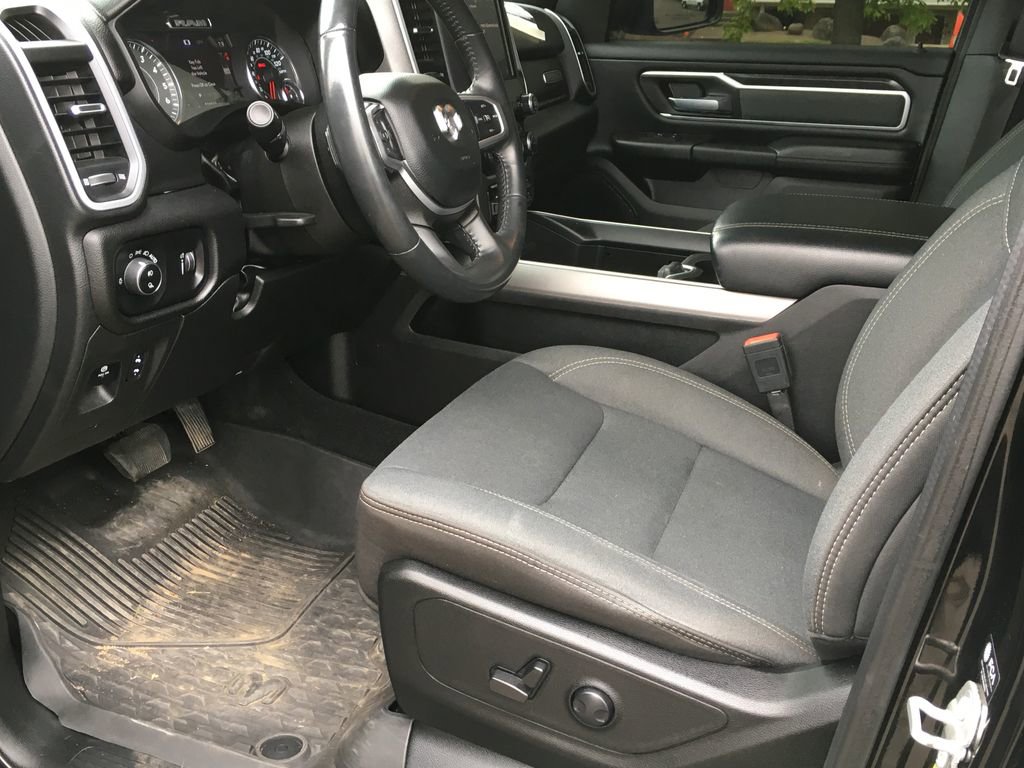 Used 2023 RAM 1500 Big Horn AWD/4WD image 4