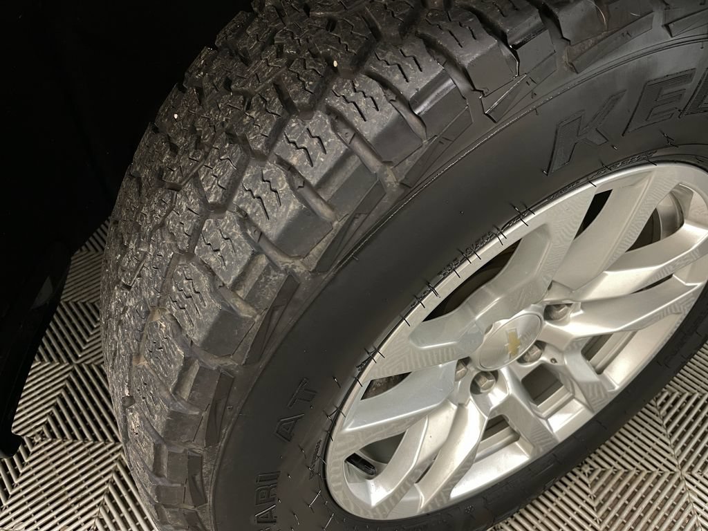 Certified 2021 Chevrolet Silverado 1500 LT AWD/4WD image 47