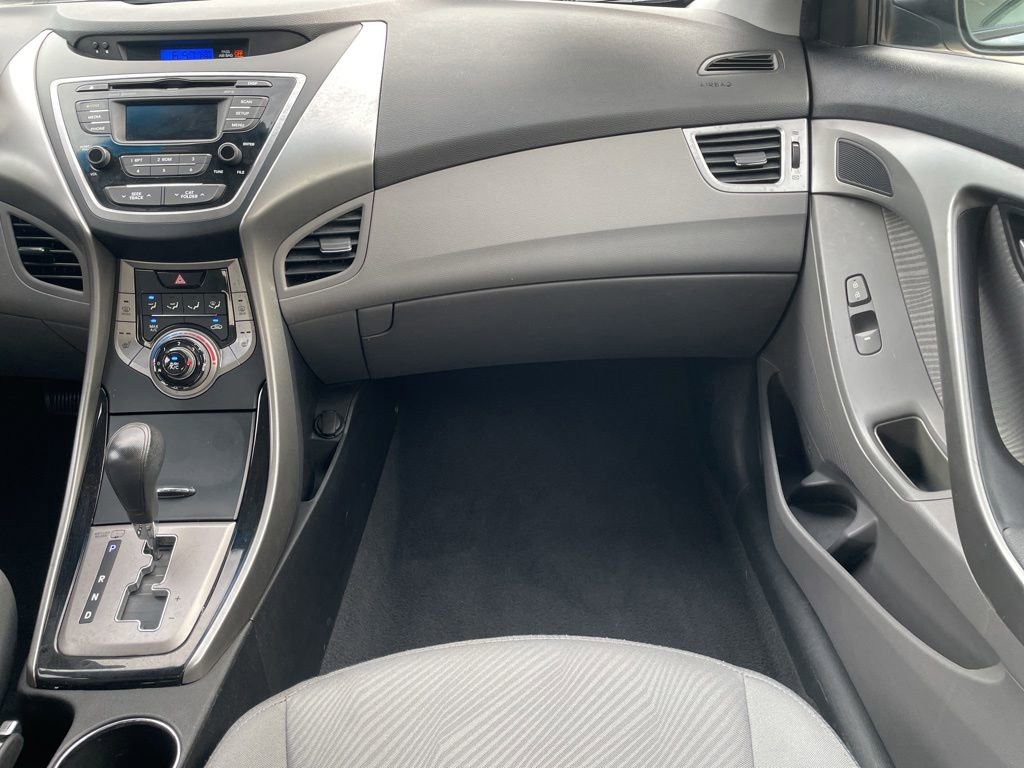 Used 2013 Hyundai Elantra GLS w/ Preferred Pkg FWD image 23