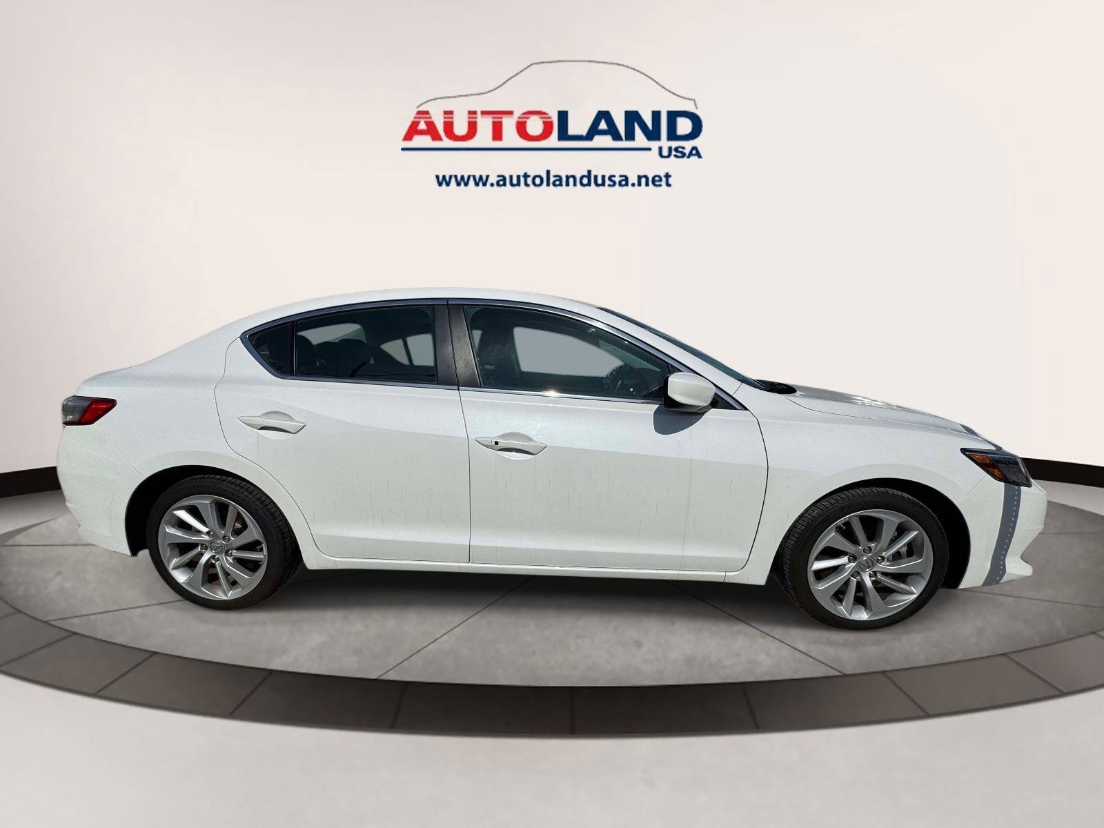 Used 2018 Acura ILX FWD image 3