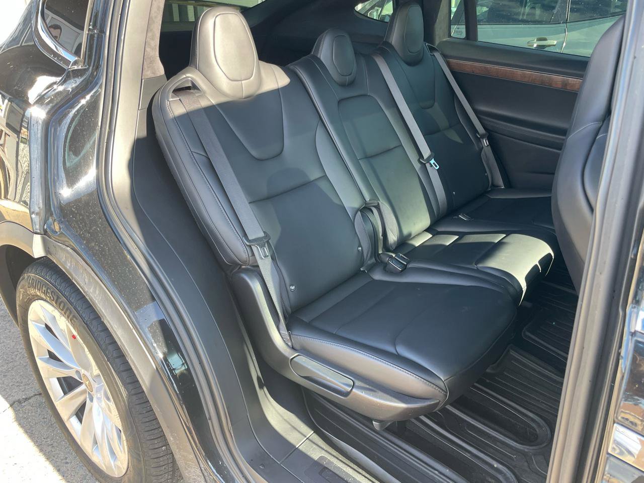 Used 2019 Tesla Model X 100D image 34