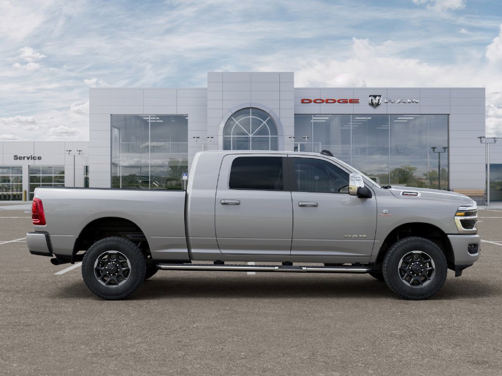 New 2026 RAM 2500 Laramie AWD/4WD image 22