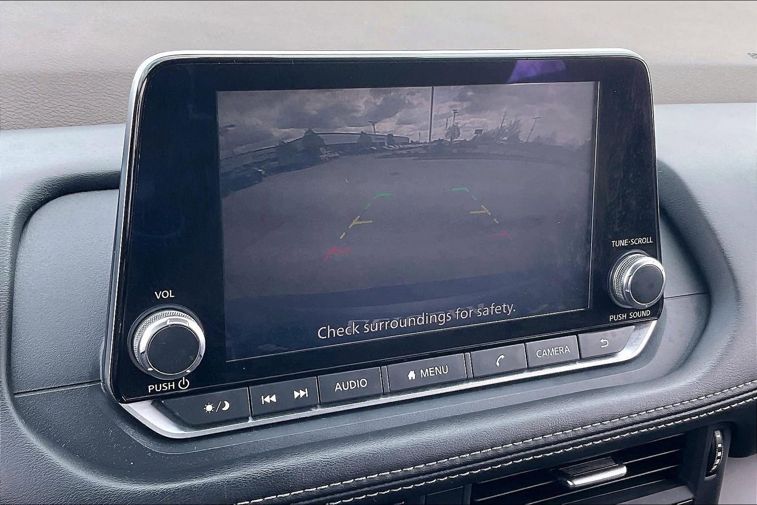 Used 2021 Nissan Rogue S image 21