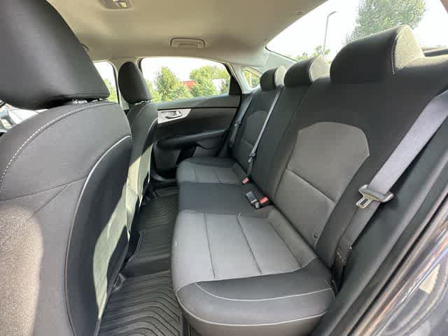 Used 2024 Kia Forte LXS w/ LXS Technology Package FWD image 16