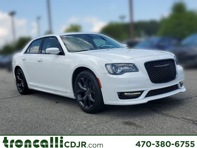 Certified 2022 Chrysler 300 Touring L w/ Comfort Group