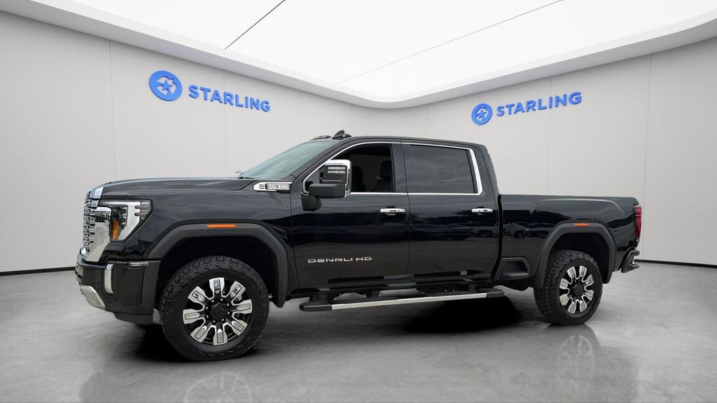 Used 2024 GMC Sierra 2500 Denali AWD/4WD image 2