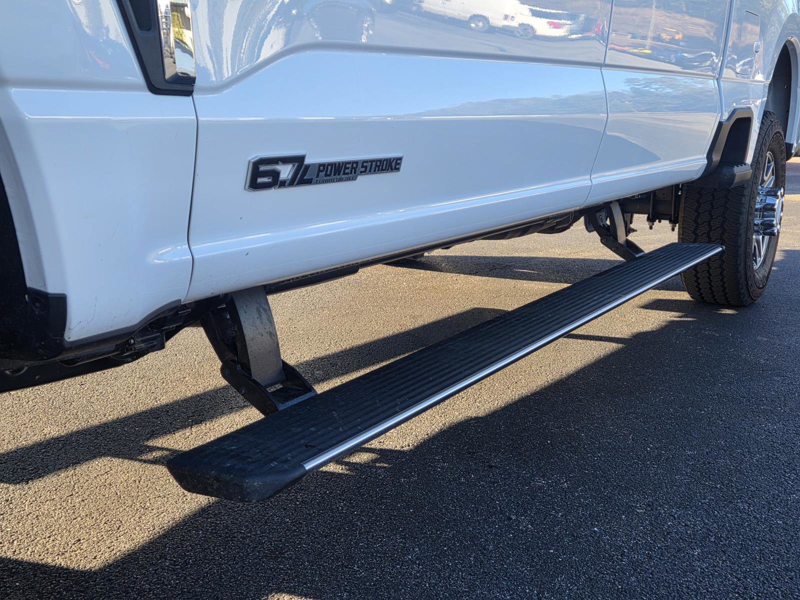 Used 2025 Ford F350 Lariat w/ Lariat Ultimate Package AWD/4WD image 13