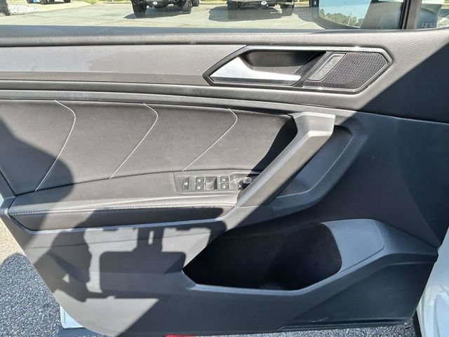 Used 2023 Volkswagen Tiguan SE FWD image 10