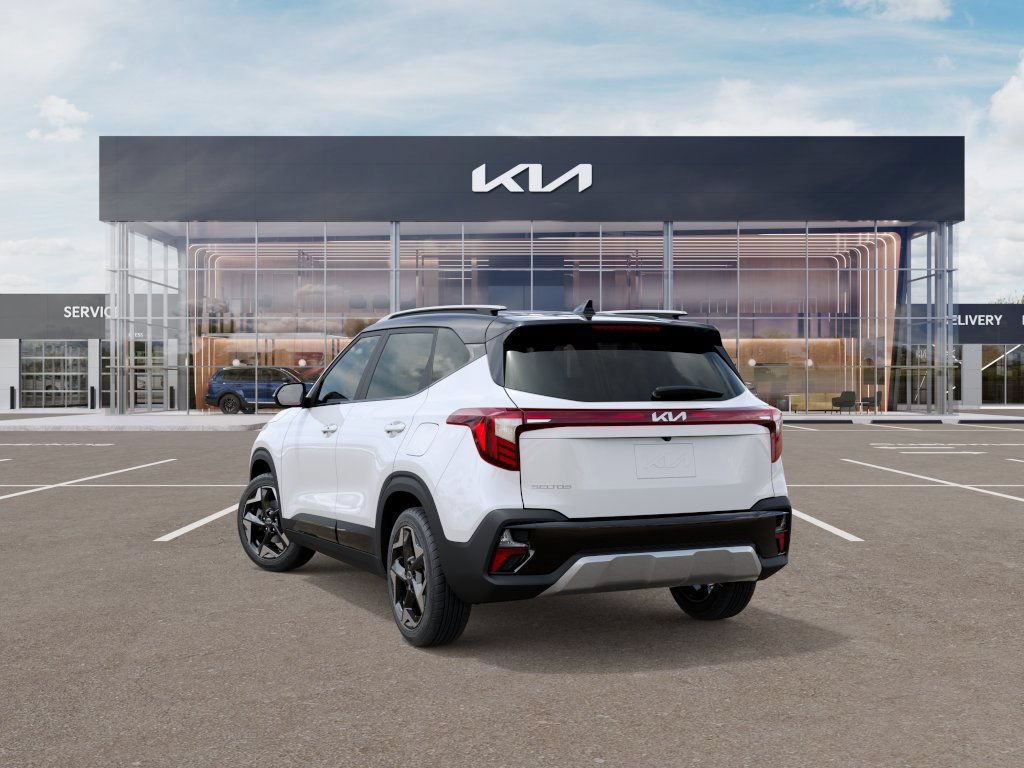 New 2026 Kia Seltos S FWD image 4