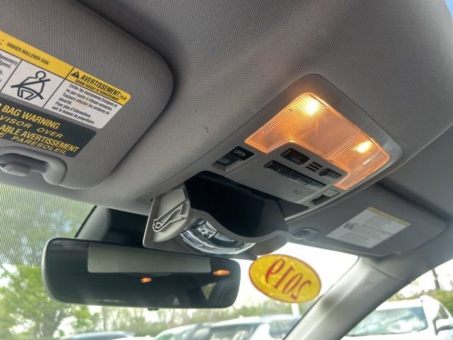 Used 2019 Toyota Highlander XLE image 29