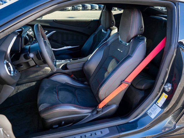 Used 2018 Chevrolet Camaro ZL1 image 20