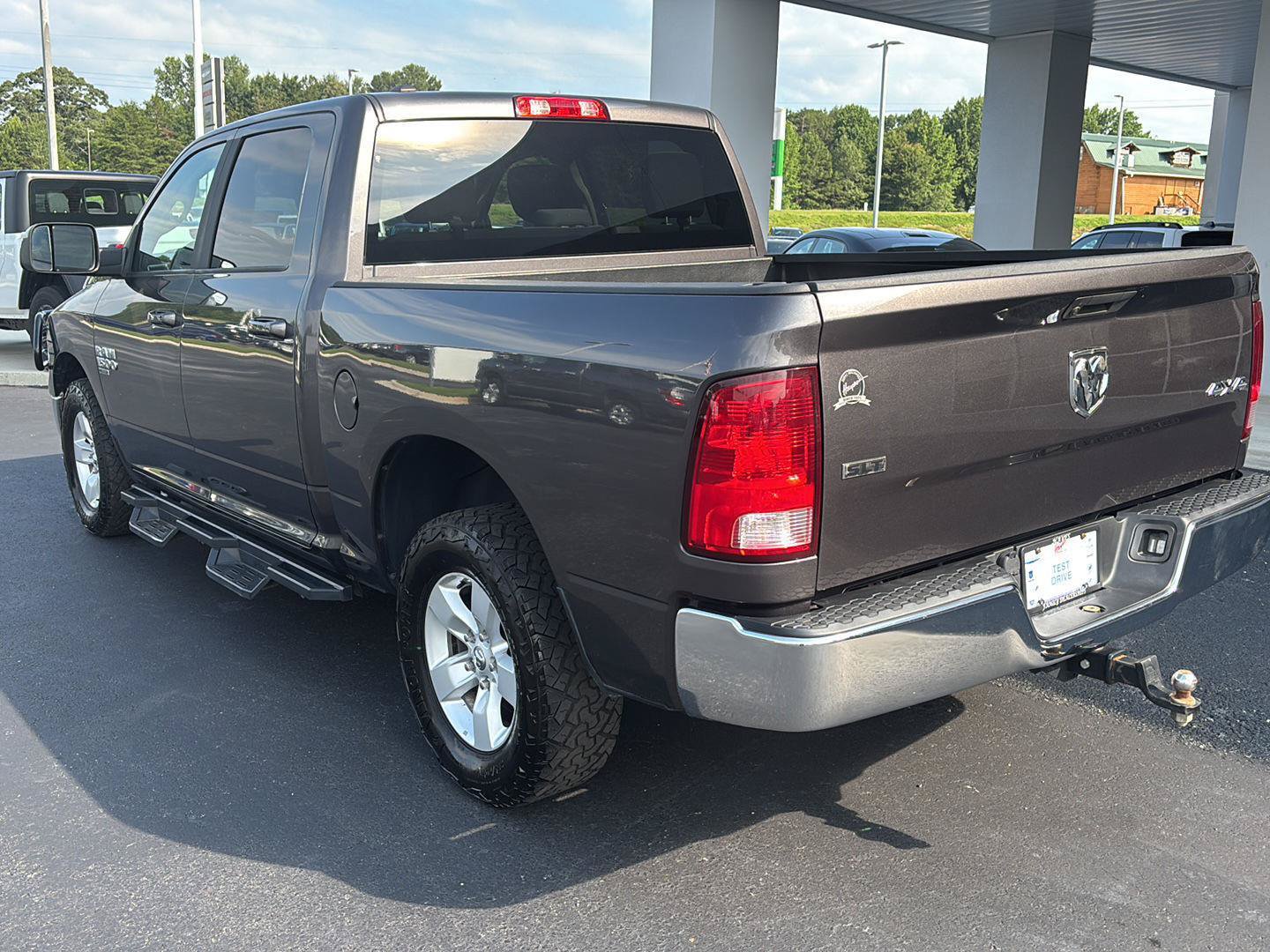 Used 2021 RAM 1500 Classic SLT AWD/4WD video 2