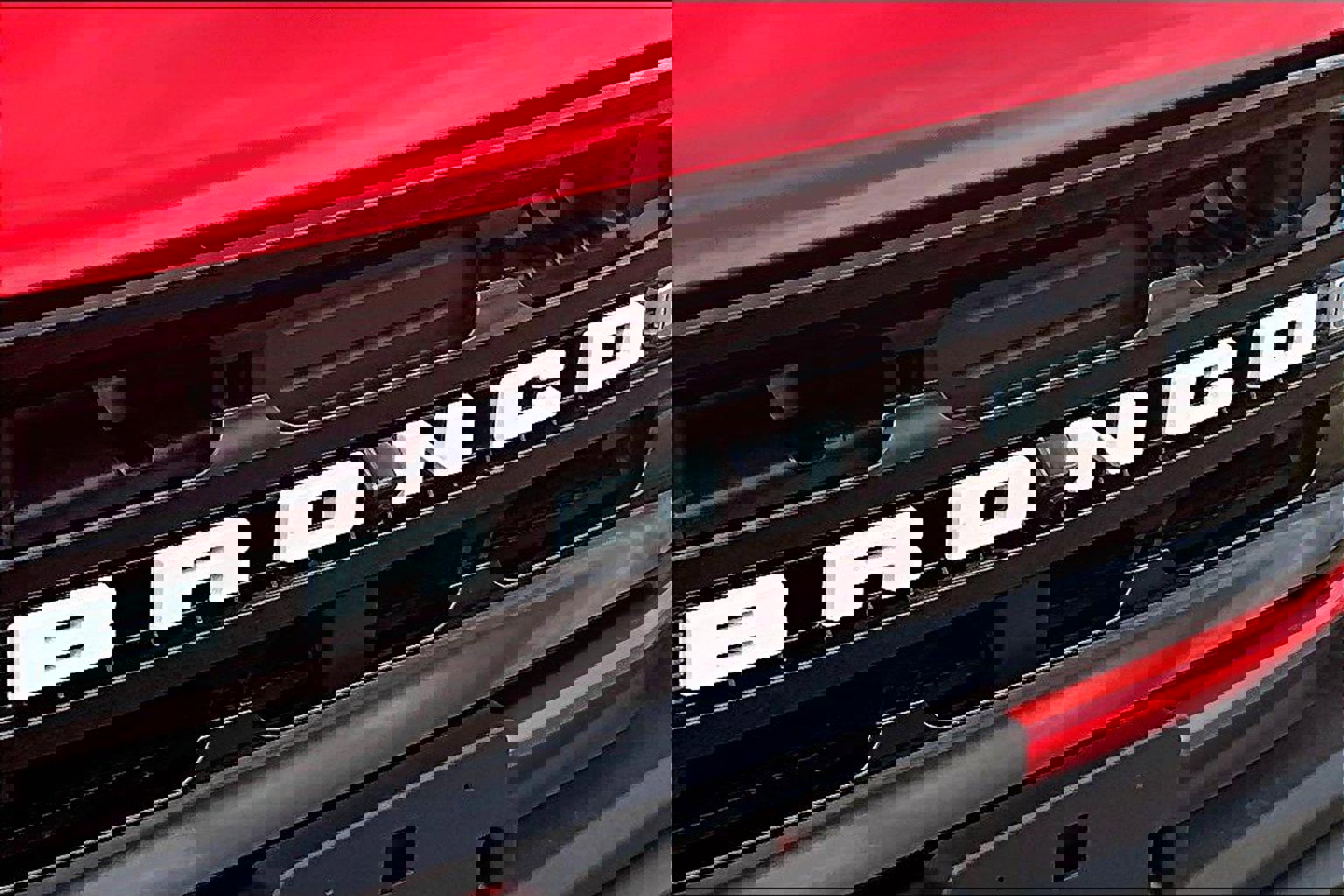 Used 2024 Ford Bronco Outer Banks image 31