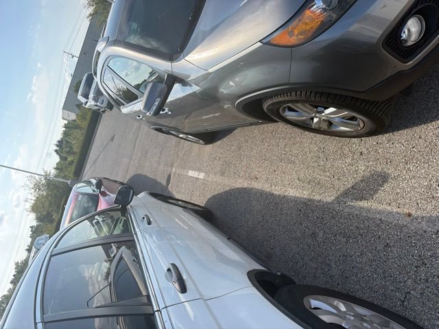 Used 2013 Kia Sorento EX w/ Premium Plus Pkg FWD image 6