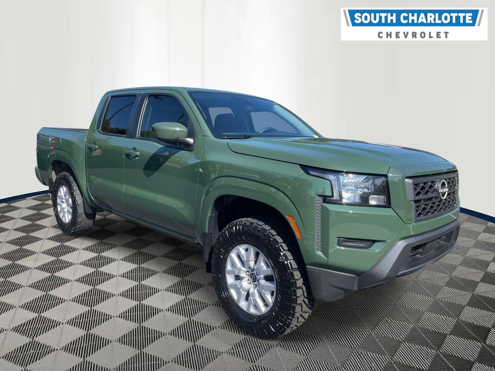 Used 2022 Nissan Frontier SV AWD/4WD image 3