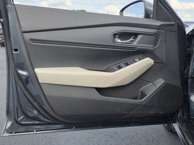 Used 2023 Honda Accord EX image 14