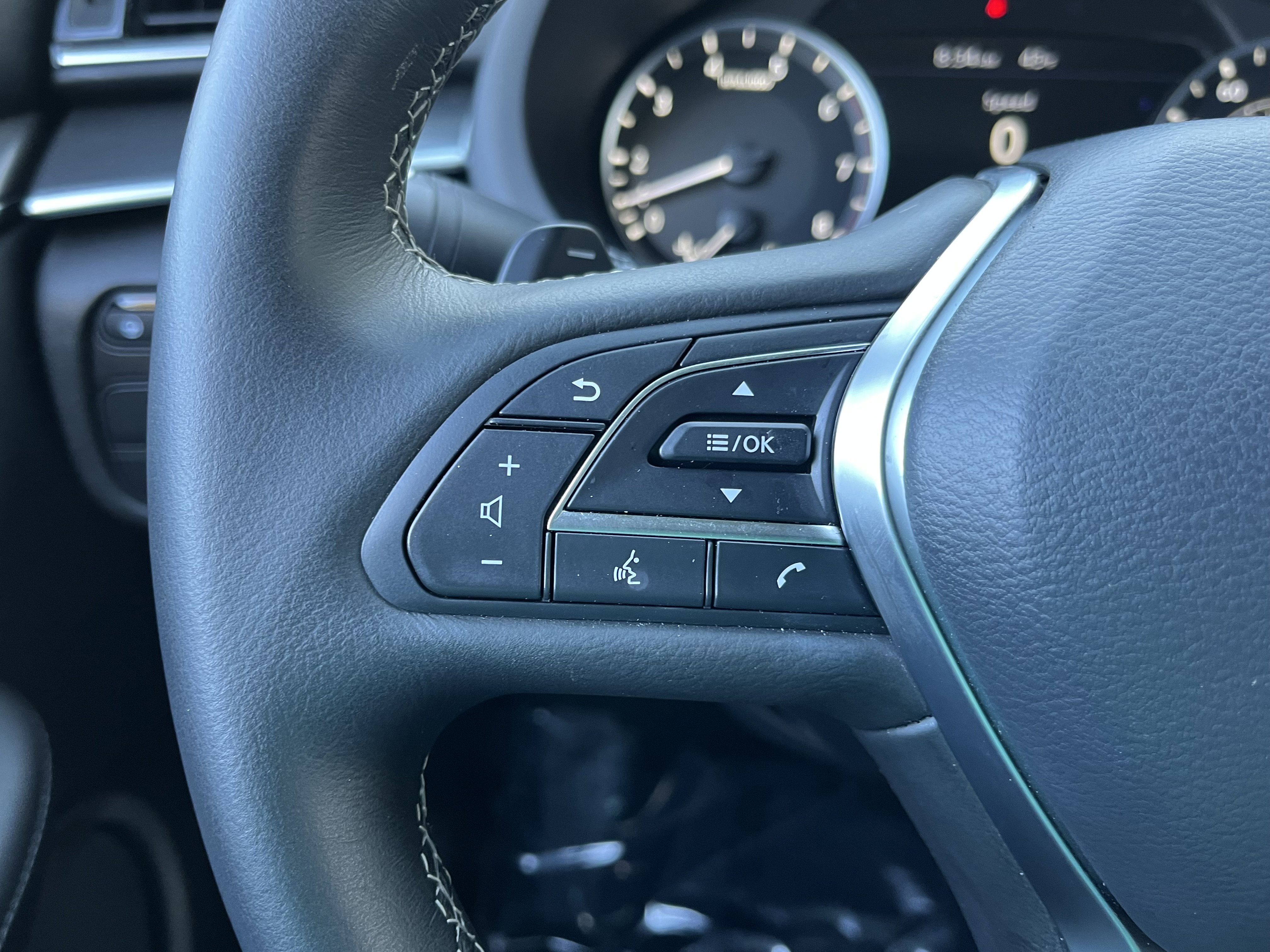 Certified 2025 INFINITI QX50 Luxe image 24