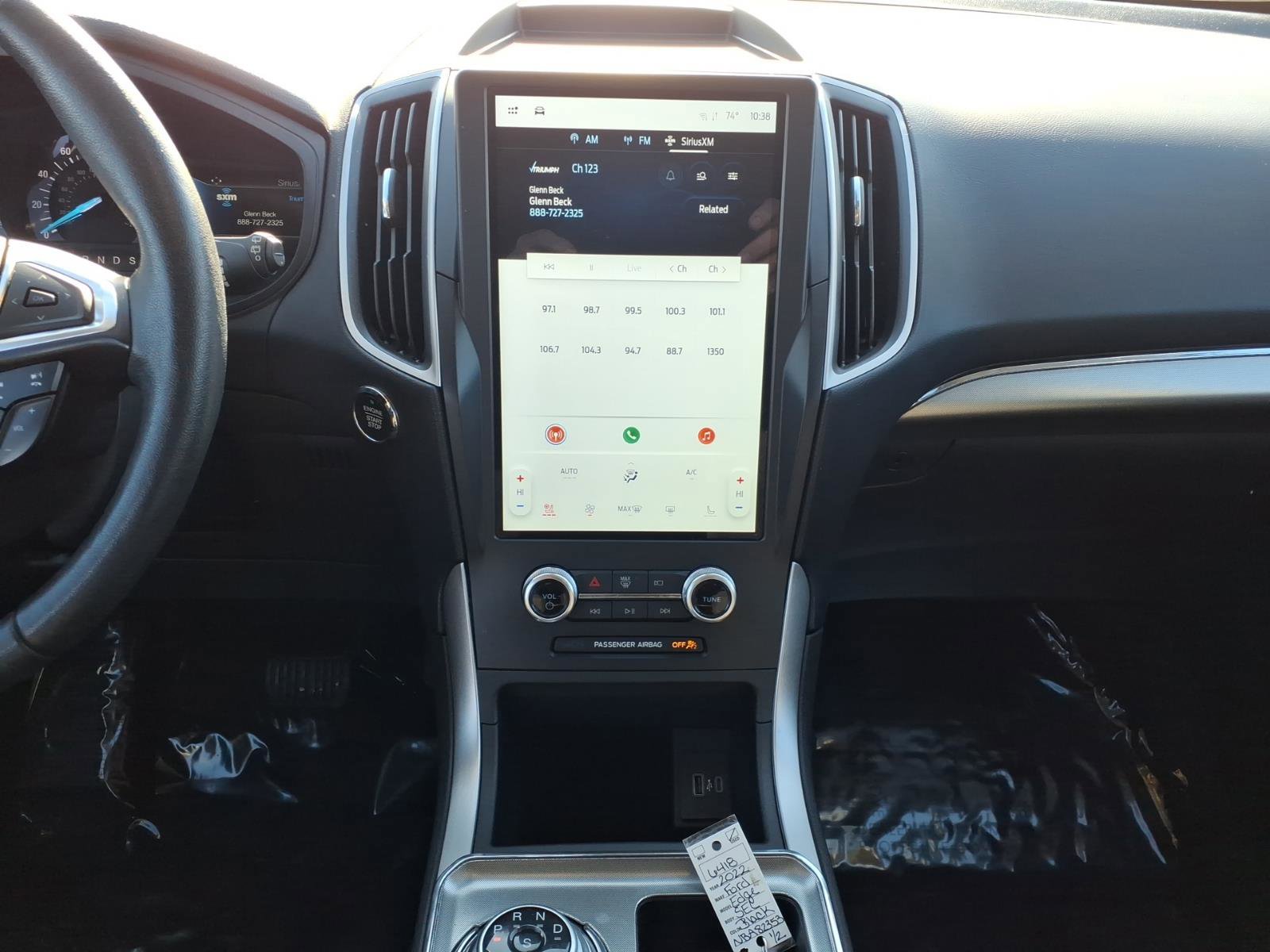 Used 2022 Ford Edge SEL w/ Convenience Package image 16