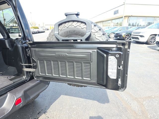 Used 2025 Jeep Wrangler Unlimited Rubicon 4xe w/ Safety Group image 60