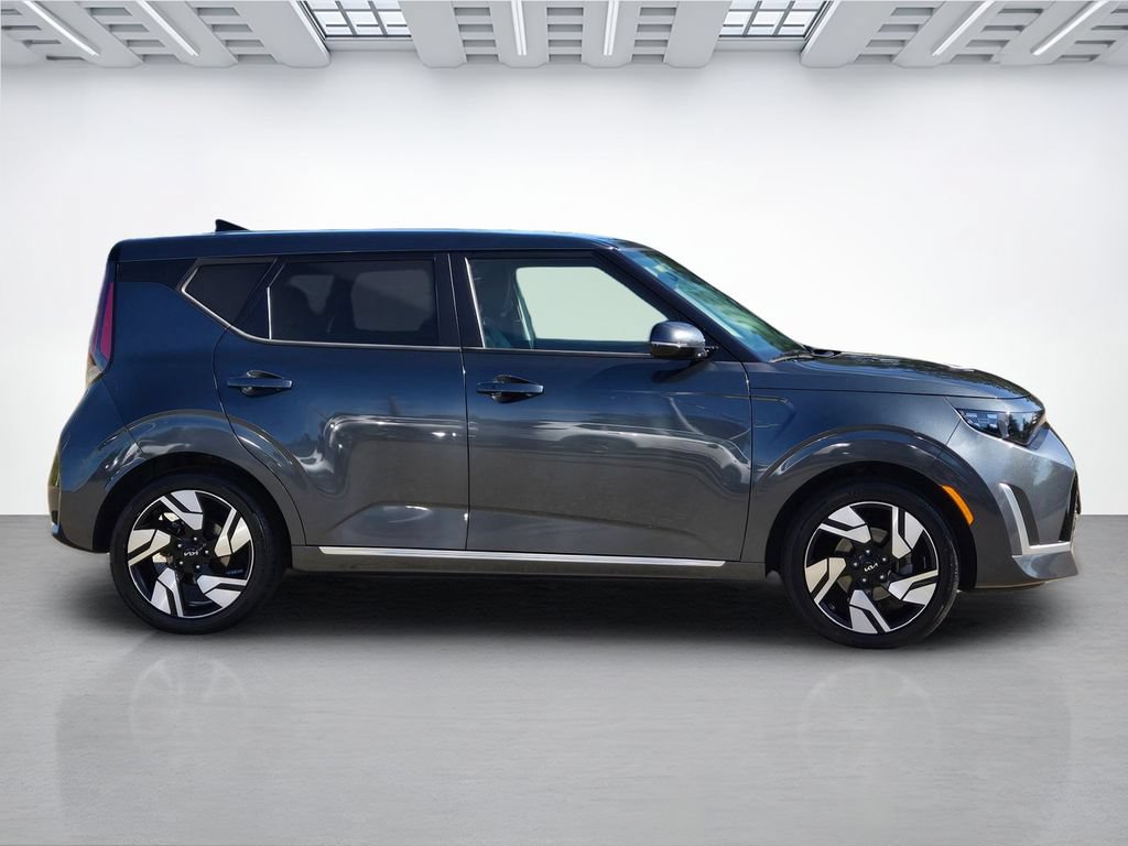 Used 2023 Kia Soul GT-Line FWD image 3