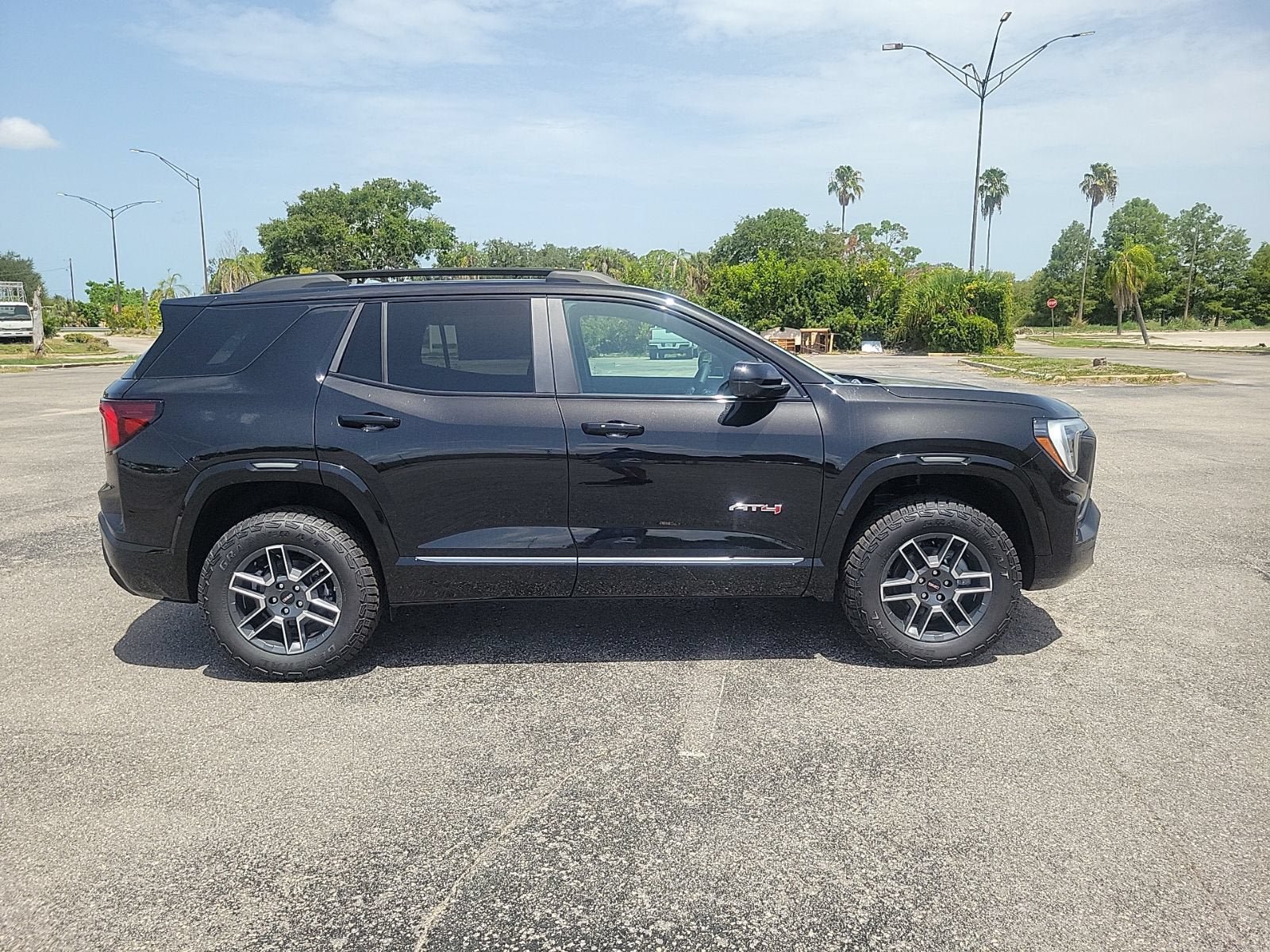 New 2026 GMC Terrain AT4 w/ Convenience Package III AWD/4WD image 4