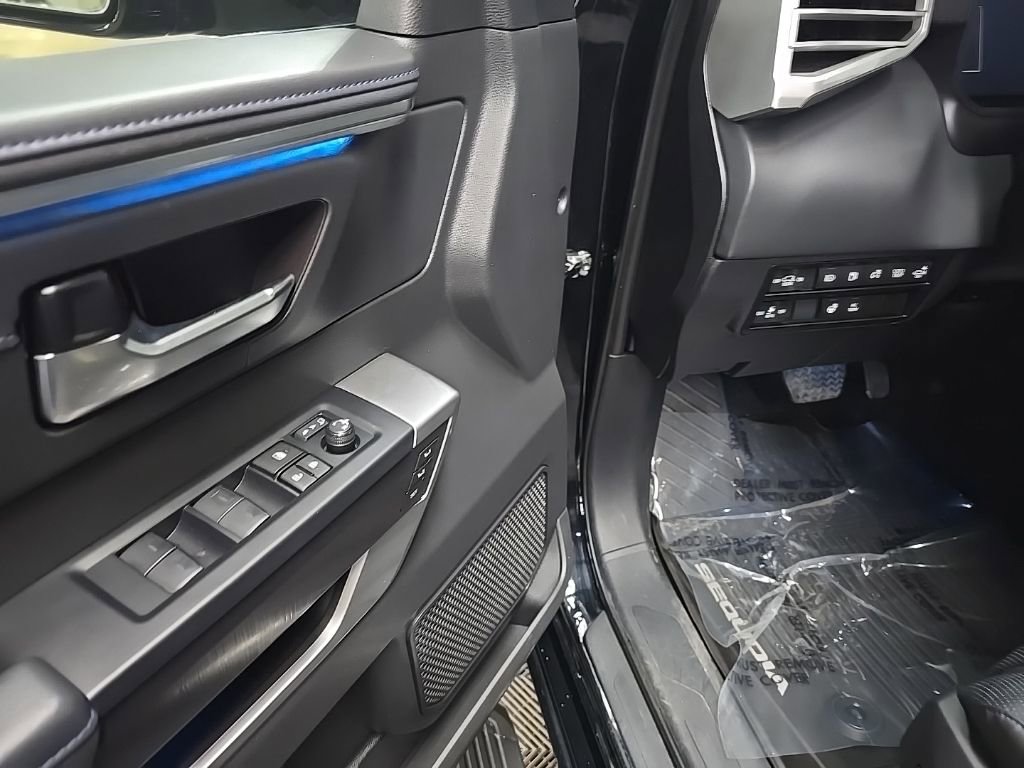 Used 2024 Toyota Sequoia Platinum image 28