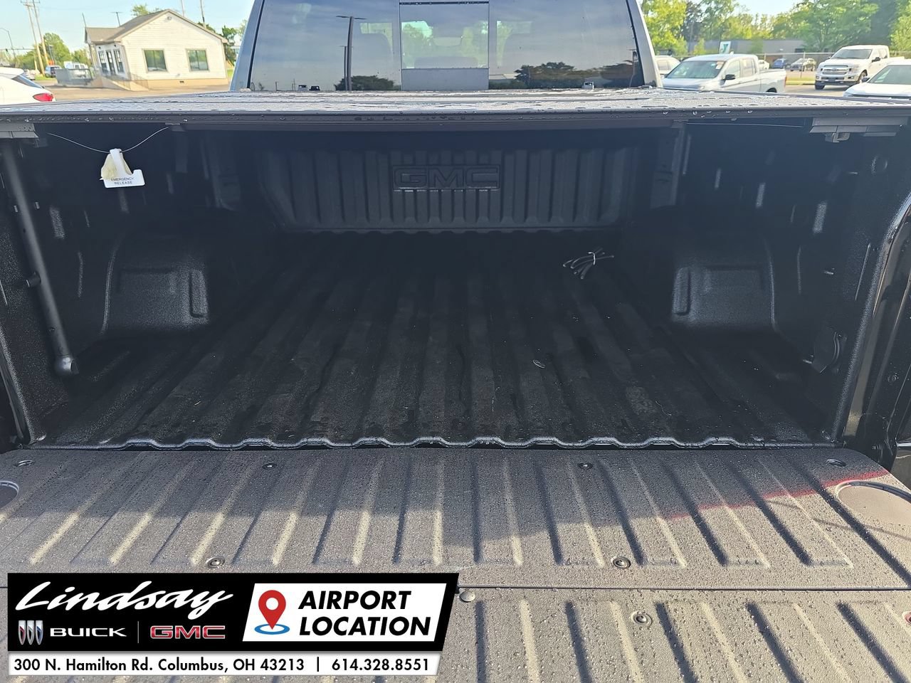 New 2026 GMC Sierra 1500 AT4 w/ AT4 Premium Package AWD/4WD image 28