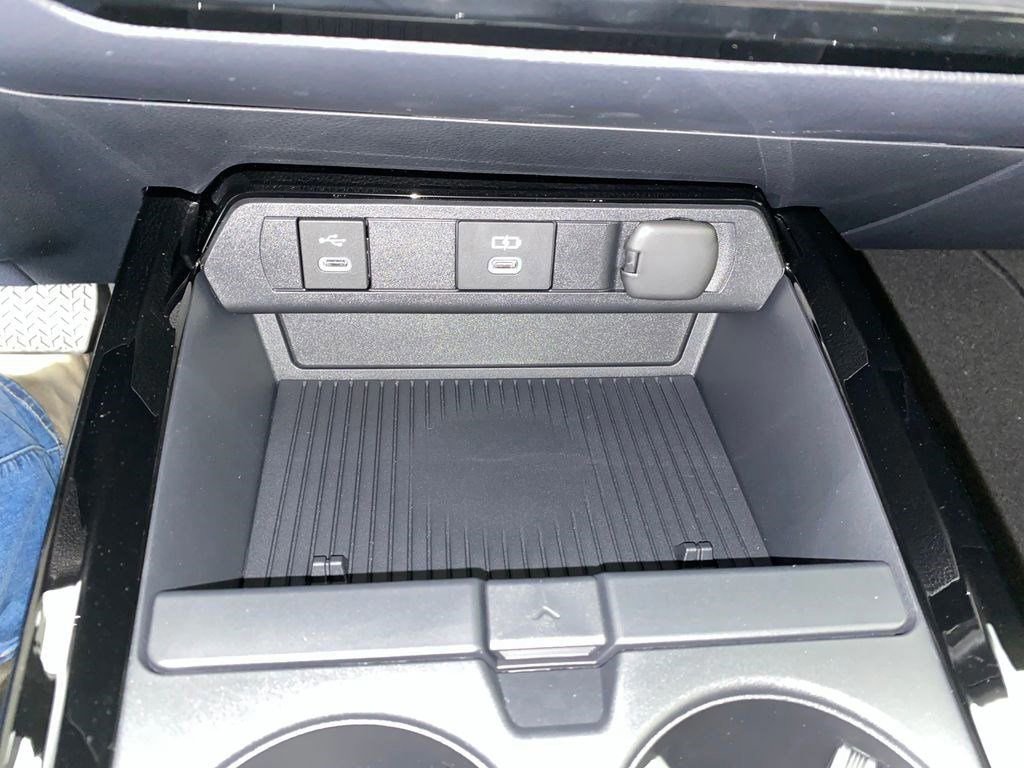 New 2026 Toyota Prius SE image 17