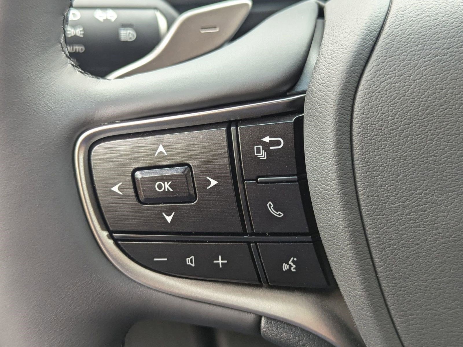 New 2025 Lexus ES 350 Ultra Luxury image 15