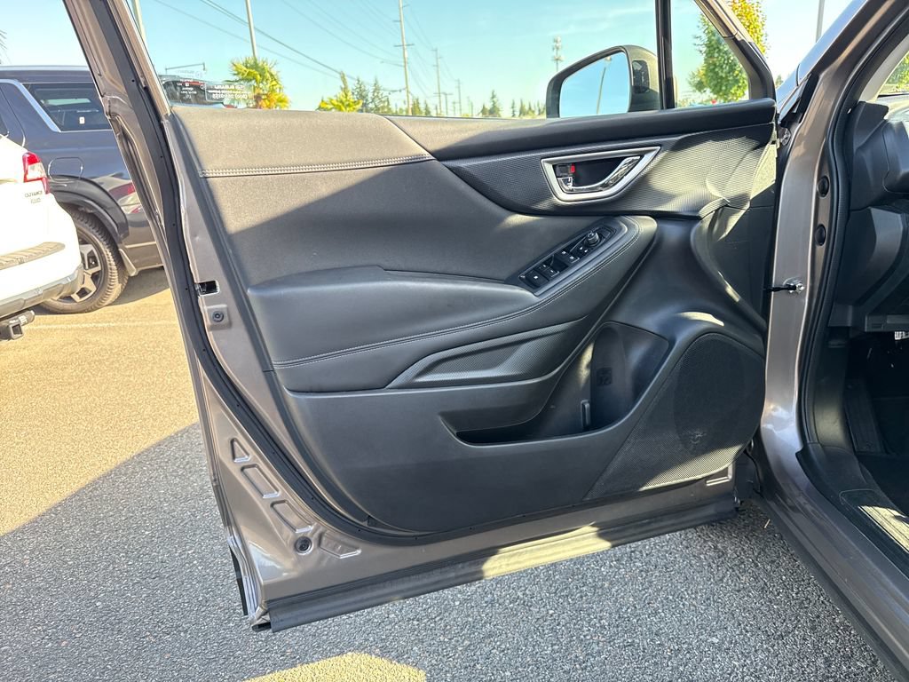 Used 2022 Subaru Forester Premium AWD/4WD image 17