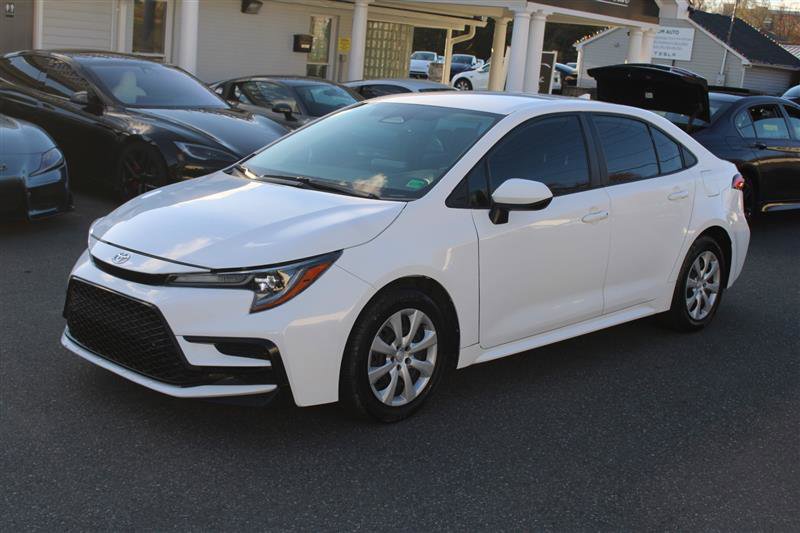 Used 2024 Toyota Corolla LE image 4