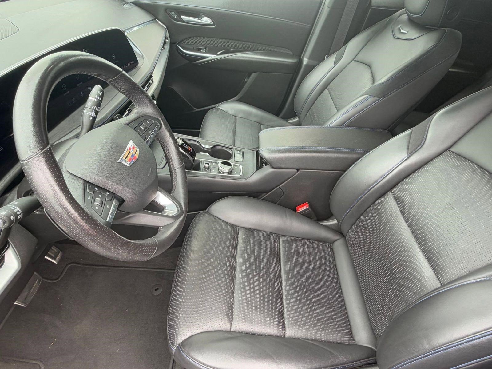 Used 2024 Cadillac XT4 Sport image 5