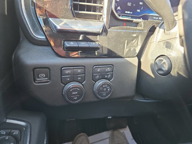 Used 2022 Chevrolet Silverado 1500 LTZ w/ Technology Package AWD/4WD image 21