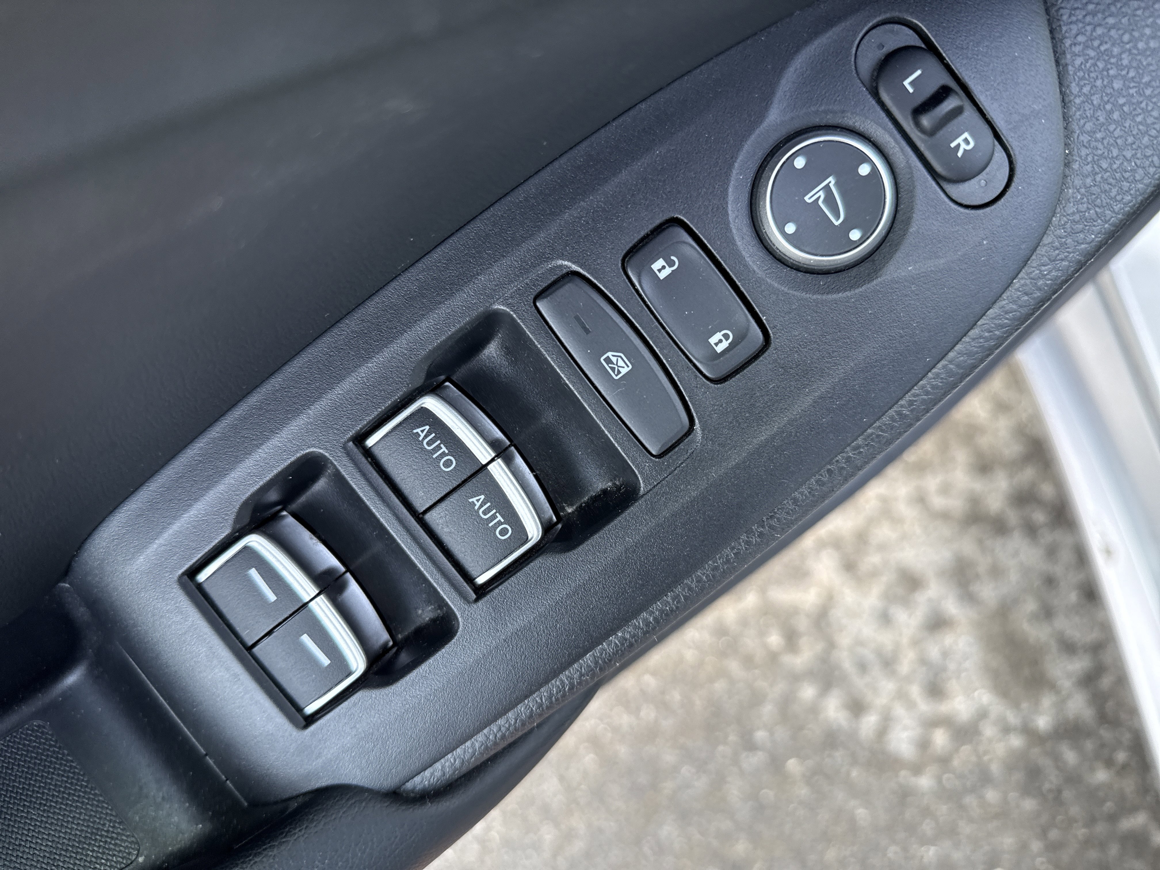 Used 2018 Honda Accord Sport image 16