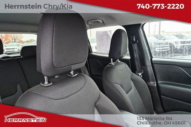 Used 2023 Jeep Renegade Latitude image 26