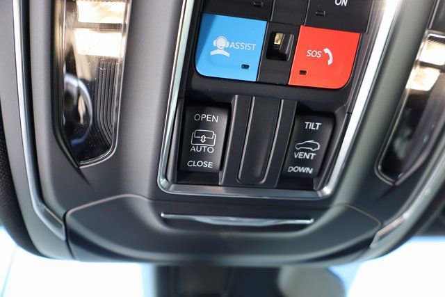 New 2026 Jeep Grand Cherokee Laredo image 23