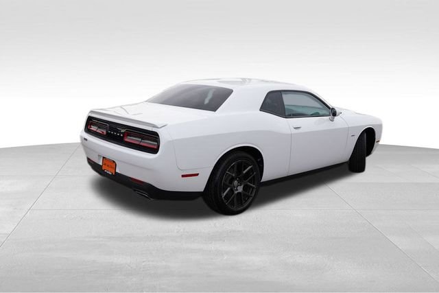 Certified 2016 Dodge Challenger R/T w/ Cold Weather Group image 5