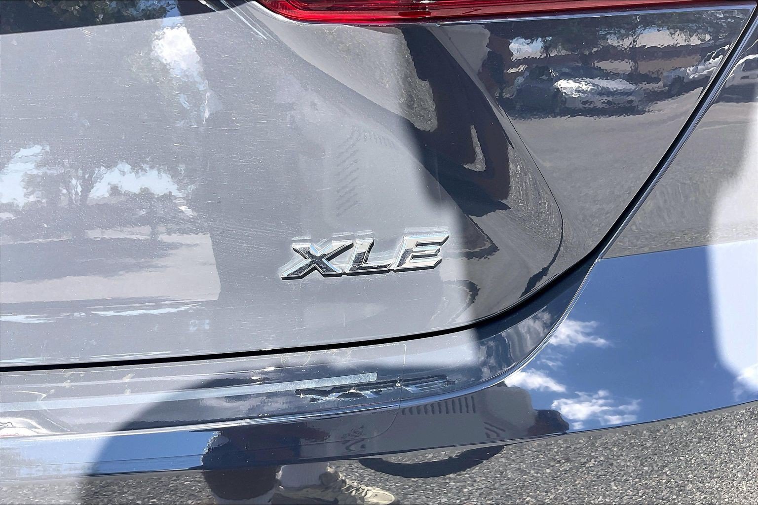 Used 2025 Toyota Camry XLE AWD/4WD image 10