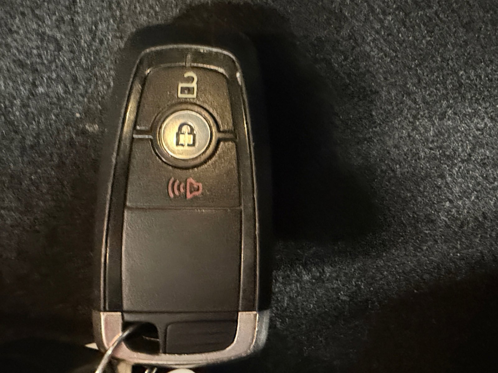 Used 2018 Ford Explorer XLT FWD image 31