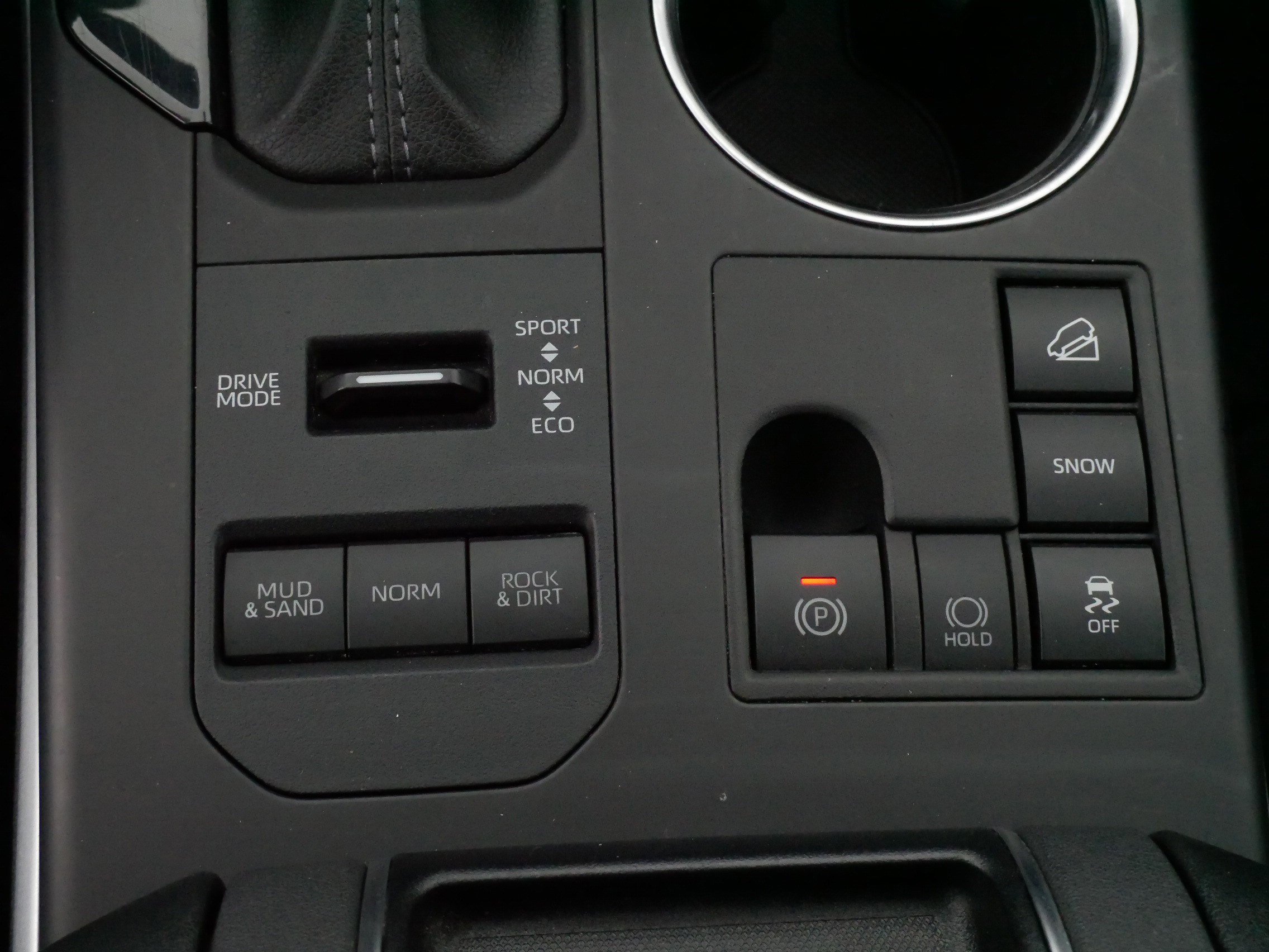 Certified 2024 Toyota Highlander LE AWD/4WD image 26